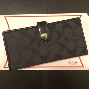 Authentic Coach Wallet